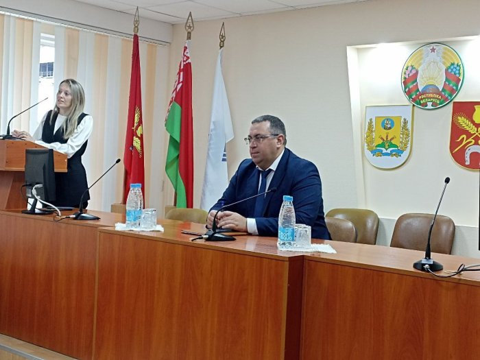 Единый день информирования ОАО "Белорусский цементный завод": День народного единства – значение мира и согласия 