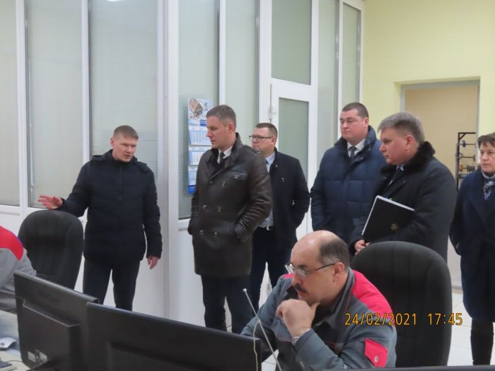 Министр архитектуры и строительства Руслан Пархамович посетил  Белорусский цементный завод