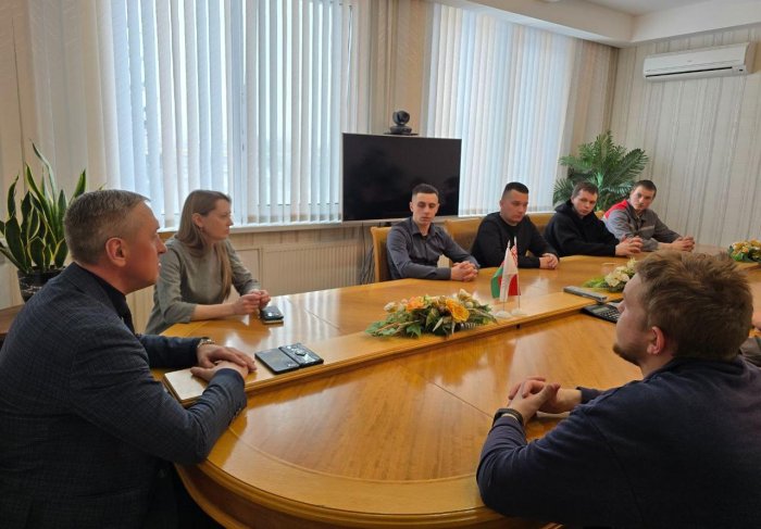 Круглый стол “День Защитника Отечества: традиции и память”