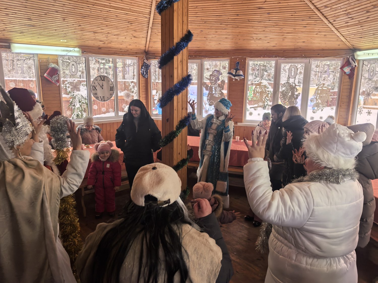 Новогоднее волшебство для деток цементного завода