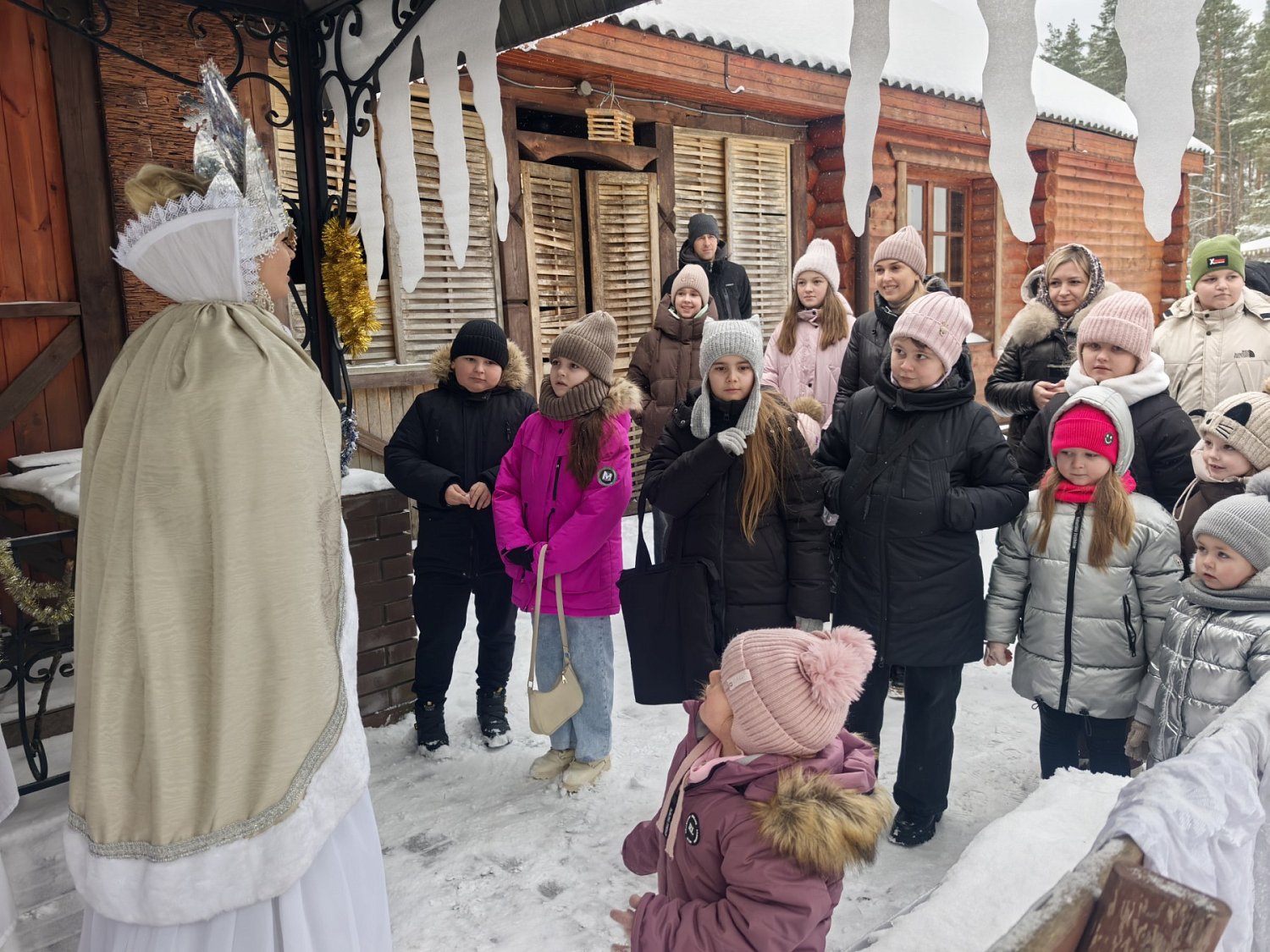 Новогоднее волшебство для деток цементного завода